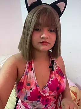 Snapshot of Karina_PrettyHot69 chatting on 04-28-26, 05:12 Karina PrettyHot69 online show from 04-28-26, 05:12