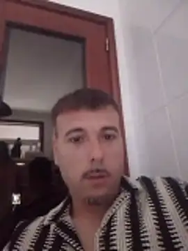 Snapshot of CasalFire chatting on 06-21-26, 07:05 CasalFire online show from 06-21-26, 07:05