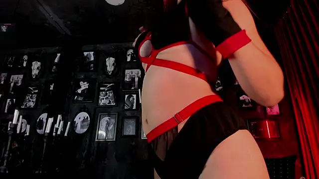 Hanna Hex online show from 06-20-26, 12:30