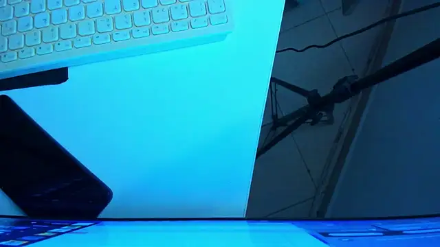 Snapshot of britanny_jones1 chatting on 06-15-26, 01:08 britanny jones1 online show from 06-15-26, 01:08
