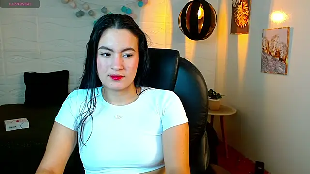 Snapshot of rosaleia_ chatting on 06-02-26, 04:25 rosaleia online show from 06-02-26, 04:25