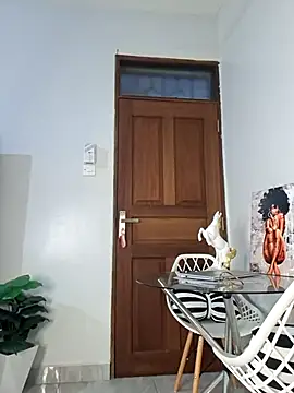 Snapshot of Sexxy_Babe2 chatting on 05-05-26, 06:05 Sexxy Babe2 online show from 05-05-26, 06:05