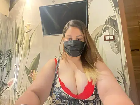 Snapshot of kavyasingh36 chatting on 05-25-26, 10:43 kavyasingh36 online show from 05-25-26, 10:43