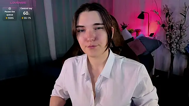 Snapshot of Rune_Veila chatting on 05-04-26, 09:00 Rune Veila online show from 05-04-26, 09:00