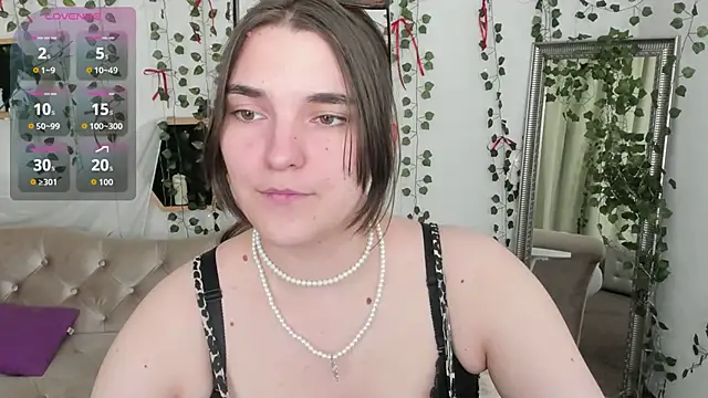 Snapshot of Rune_Veila chatting on 05-22-26, 09:09 Rune Veila online show from 05-22-26, 09:09