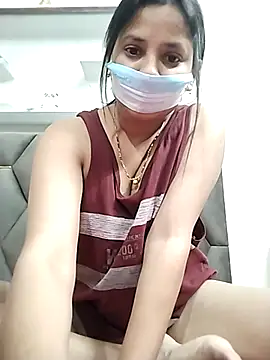 Snapshot of filmycoupleash1 chatting on 04-26-26, 12:36 filmycoupleash1 online show from 04-26-26, 12:36