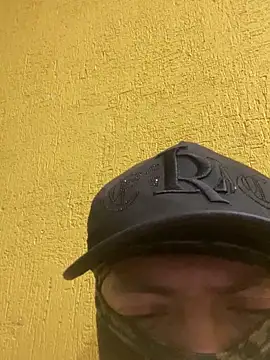 jakeblaze26 online show from 04-12-26, 02:49