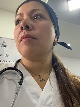 Snapshot of SARA_21- chatting on 04-14-26, 02:01 SARA 21- online show from 04-14-26, 02:01