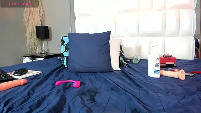 MILF AURORA online show from 06-11-26, 12:32