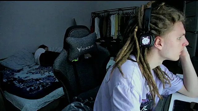 Snapshot of SurfSexCouple1 chatting on 04-11-26, 10:14 SurfSexCouple1 online show from 04-11-26, 10:14