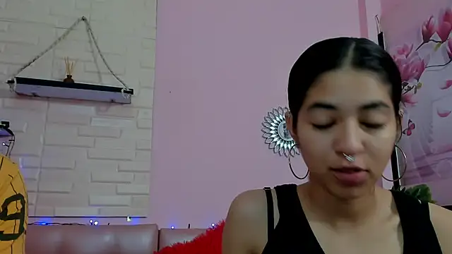 Aronandmoli69 online show from 06-17-26, 12:50