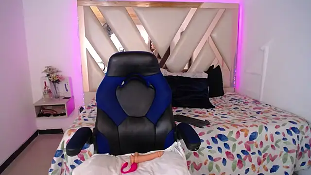 Miaa ferrari1 online show from 06-04-26, 11:49