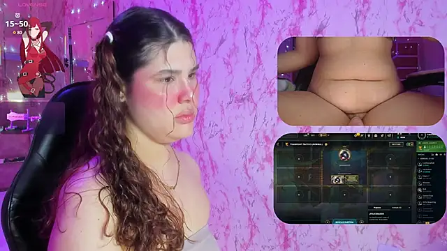 Snapshot of SariBloomy chatting on 04-14-26, 04:51 SariBloomy online show from 04-14-26, 04:51