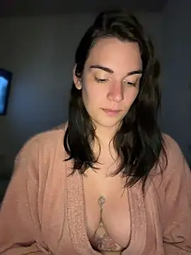 Snapshot of alicemeb chatting on 06-17-26, 11:38 alicemeb online show from 06-17-26, 11:38
