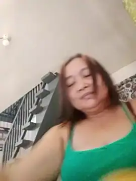 jeanyummytits online show from 06-12-26, 11:25