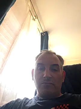 Snapshot of Piotr481 chatting on 04-22-26, 02:51 Piotr481 online show from 04-22-26, 02:51