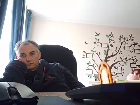 Snapshot of Piotr481 chatting on 05-07-26, 04:12 Piotr481 online show from 05-07-26, 04:12