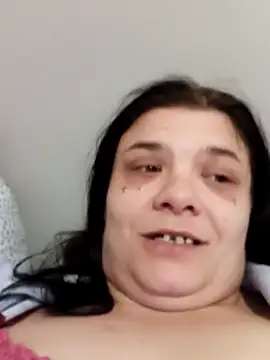 Snapshot of krystaldevil12 chatting on 04-12-26, 02:55 krystaldevil12 online show from 04-12-26, 02:55