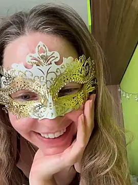 Snapshot of alyssa_hazel chatting on 06-19-26, 02:54 alyssa hazel online show from 06-19-26, 02:54