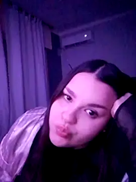 Snapshot of estrell4 chatting on 05-27-26, 03:03 estrell4 online show from 05-27-26, 03:03