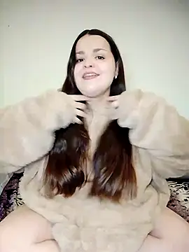 Snapshot of estrell4 chatting on 06-15-26, 02:14 estrell4 online show from 06-15-26, 02:14