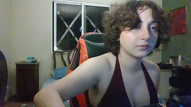 Snapshot of sarah2139 chatting on 04-13-26, 06:08 sarah2139 online show from 04-13-26, 06:08