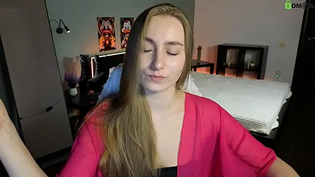 Snapshot of Your_Emily25 chatting on 04-21-26, 07:47 Your Emily25 online show from 04-21-26, 07:47