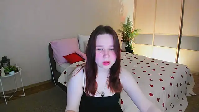 Snapshot of MooonlightSky chatting on 06-06-26, 11:15 MooonlightSky online show from 06-06-26, 11:15