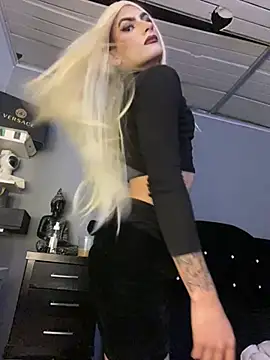 valen lewiiz online show from 07-17-26, 11:53