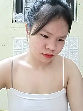 Seraphinahh online show from 05-06-26, 05:07