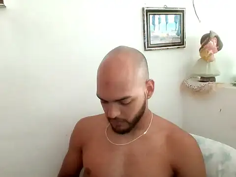 Snapshot of Eduarstrock chatting on 04-14-26, 02:34 Eduarstrock online show from 04-14-26, 02:34