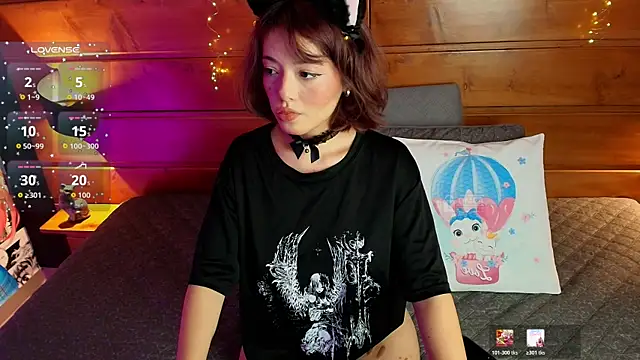 lily reeds online show from 07-25-26, 08:06