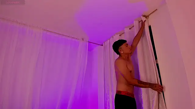 Thiago teenboy66 online show from 04-18-26, 03:54