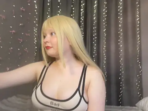 krissimo online show from 04-28-26, 03:28