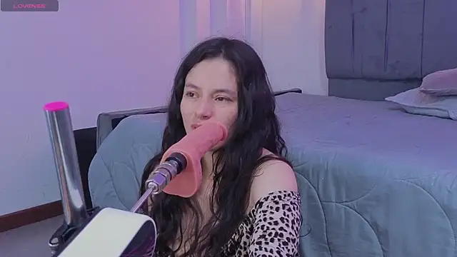 Samantha bloww1 online show from 04-28-26, 03:44