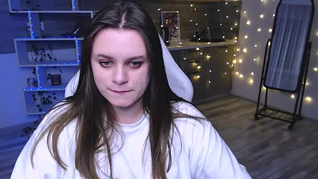 sofiarayan online show from 04-17-26, 06:11