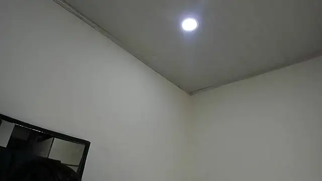 Snapshot of Eva_Mulleer chatting on 05-11-26, 02:56 Eva Mulleer online show from 05-11-26, 02:56