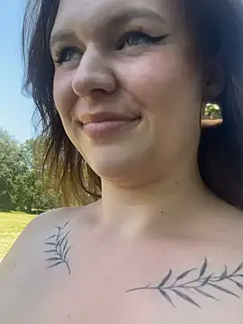 SweetLikaaa online show from 06-19-26, 01:04