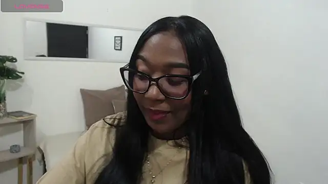 Chell Ivy online show from 04-15-26, 03:30