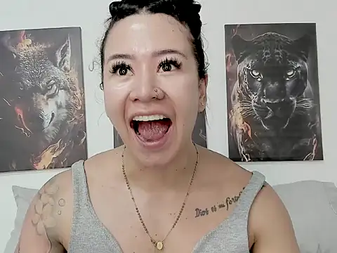 Snapshot of AngelMartinss chatting on 04-14-26, 04:35 AngelMartinss online show from 04-14-26, 04:35