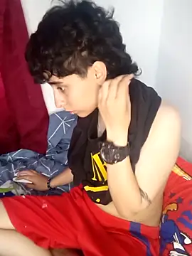 LatinHeatX22 online show from 04-19-26, 06:21