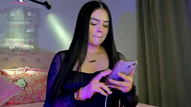 holly444  online show from 07-11-26, 04:37