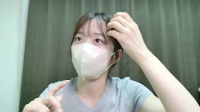 Snapshot of rei_0707 chatting on 06-04-26, 02:34 rei 0707 online show from 06-04-26, 02:34
