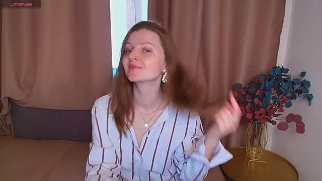 Liza  Evans online show from 05-09-26, 02:06