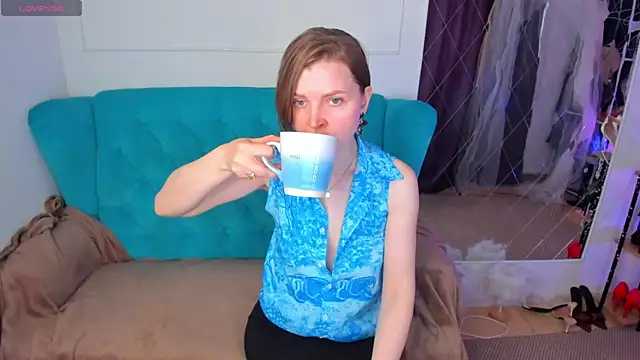 Liza  Evans online show from 05-28-26, 01:58