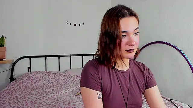 LiyaFly online show from 06-08-26, 02:50