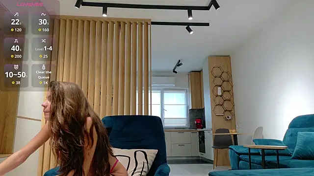 Tiny Blush online show from 06-18-26, 04:35