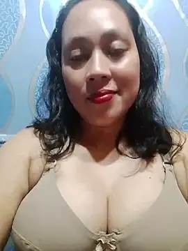 Snapshot of sweet_bobs chatting on 04-14-26, 01:28 sweet bobs online show from 04-14-26, 01:28