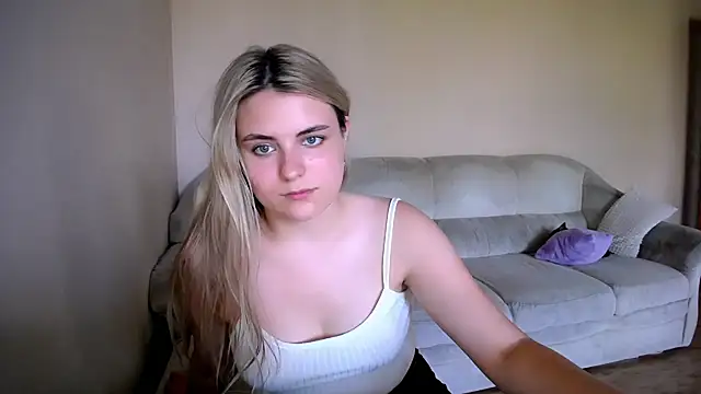  shy sabrina   online show from 07-15-26, 02:00