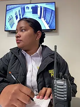 Snapshot of VANNESA_SECURITY chatting on 04-14-26, 02:34 VANNESA SECURITY online show from 04-14-26, 02:34